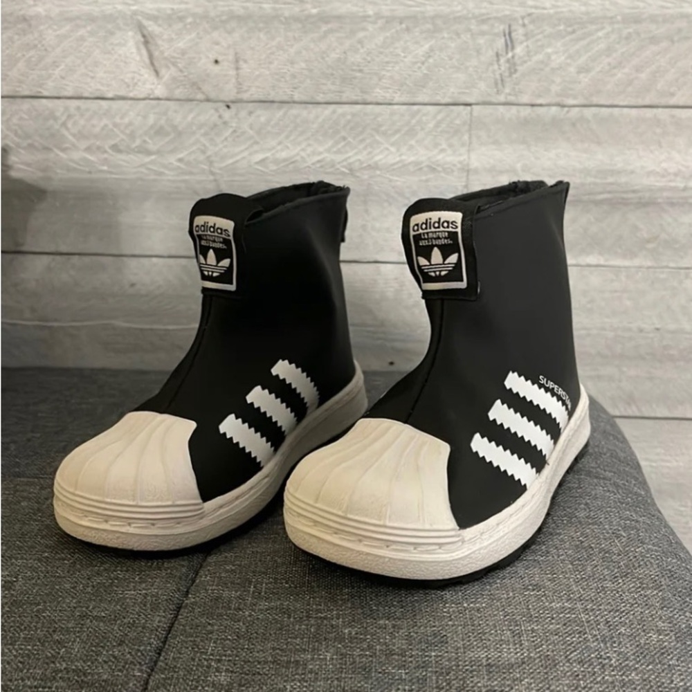 Adidas toddler Rainboots size 7c